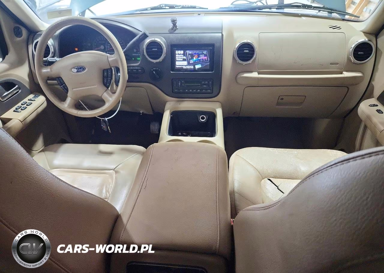 2003 Ford Expedition Eddie Bauer VIN:1FMPU18L53LB92229 - 8