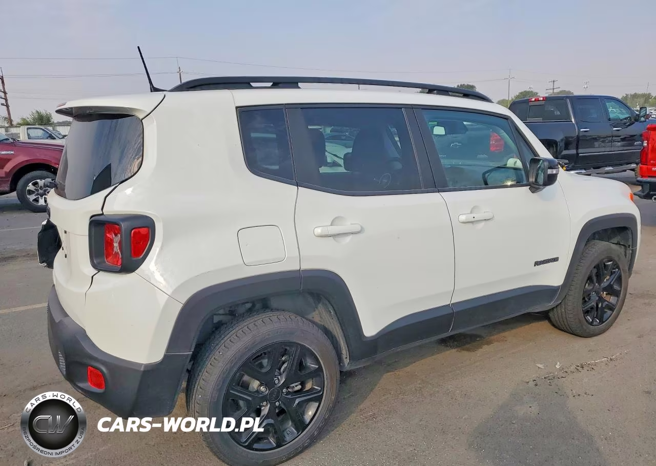 2023 Jeep Renegade Altitude VIN:ZACNJDE14PPP19376 - 3