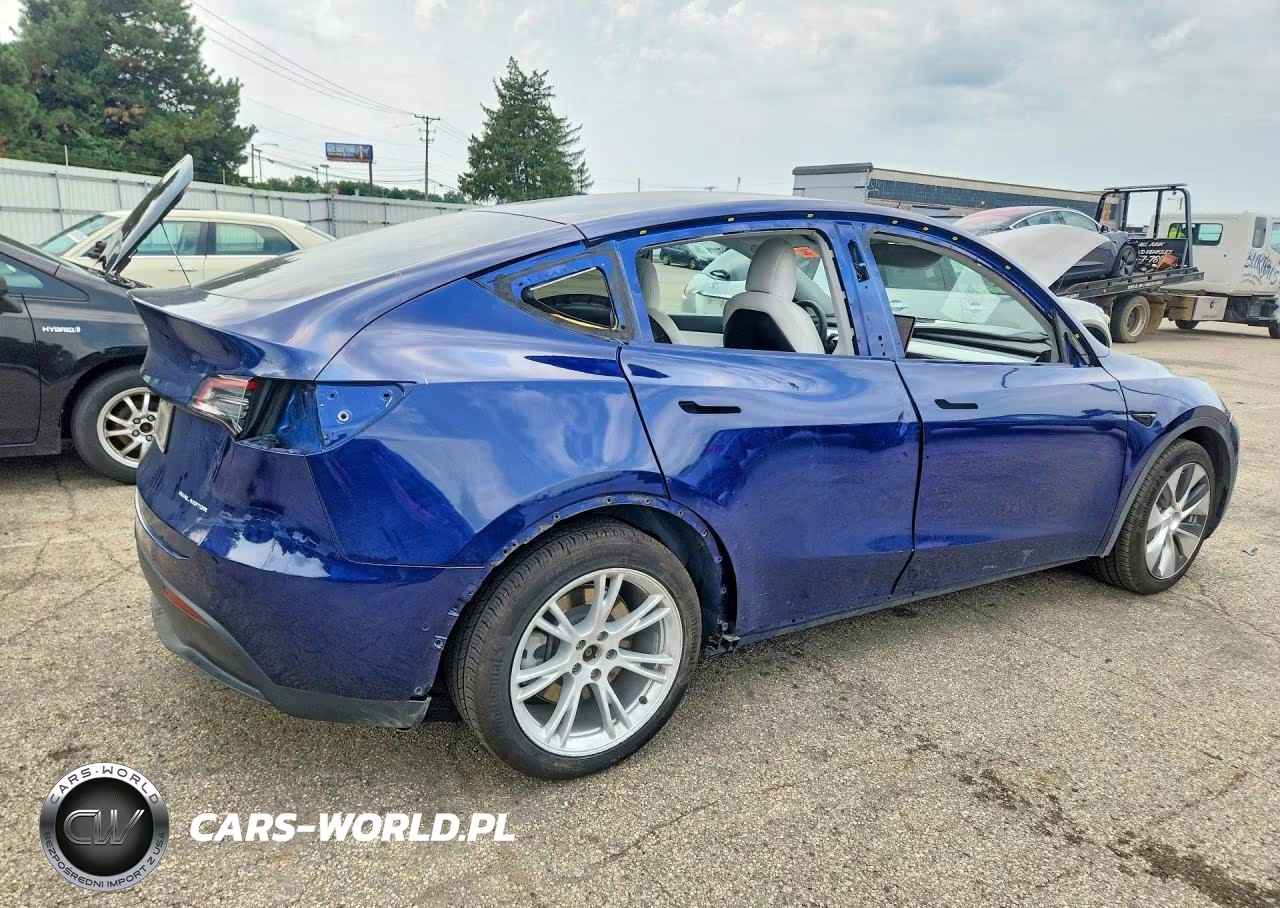 2021 Tesla Model Y VIN:5YJYGDEE6MF069258 - 3