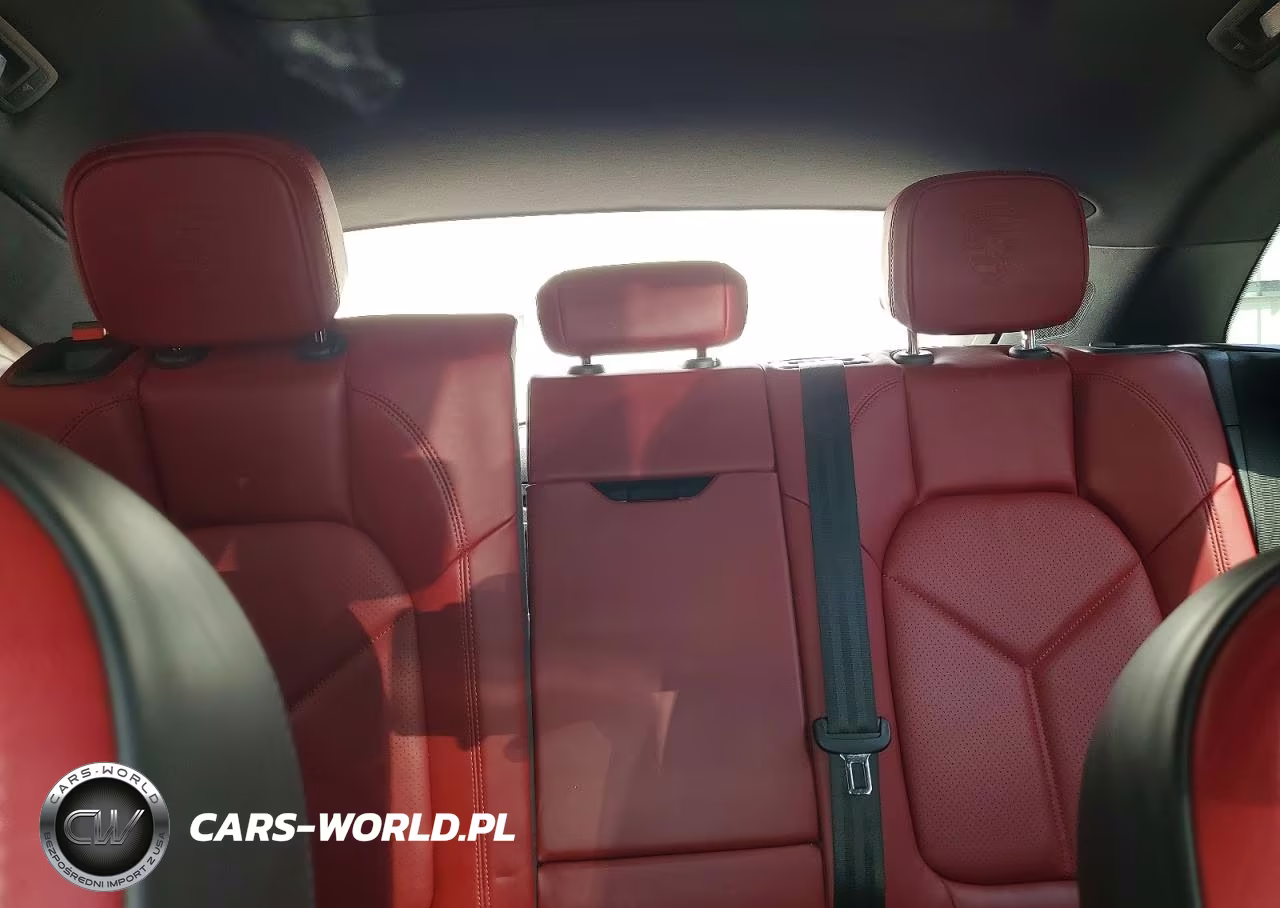 2022 Porsche Macan VIN:WP1AA2A53NLB05580 - 10