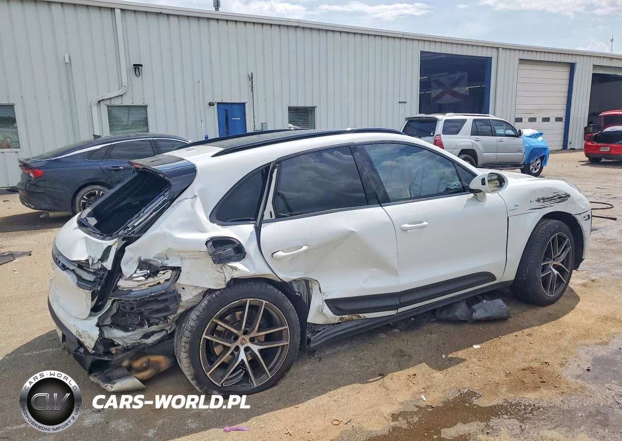 2022 Porsche Macan VIN:WP1AA2A53NLB05580 - 3