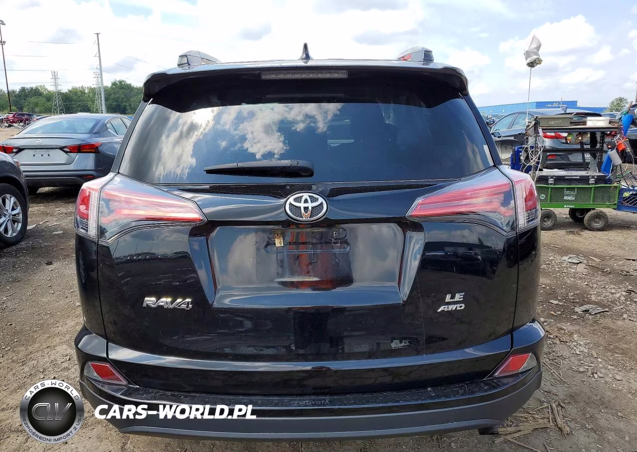 2018 Toyota Rav4 Le VIN:2T3BFREV2JW761092 - 6