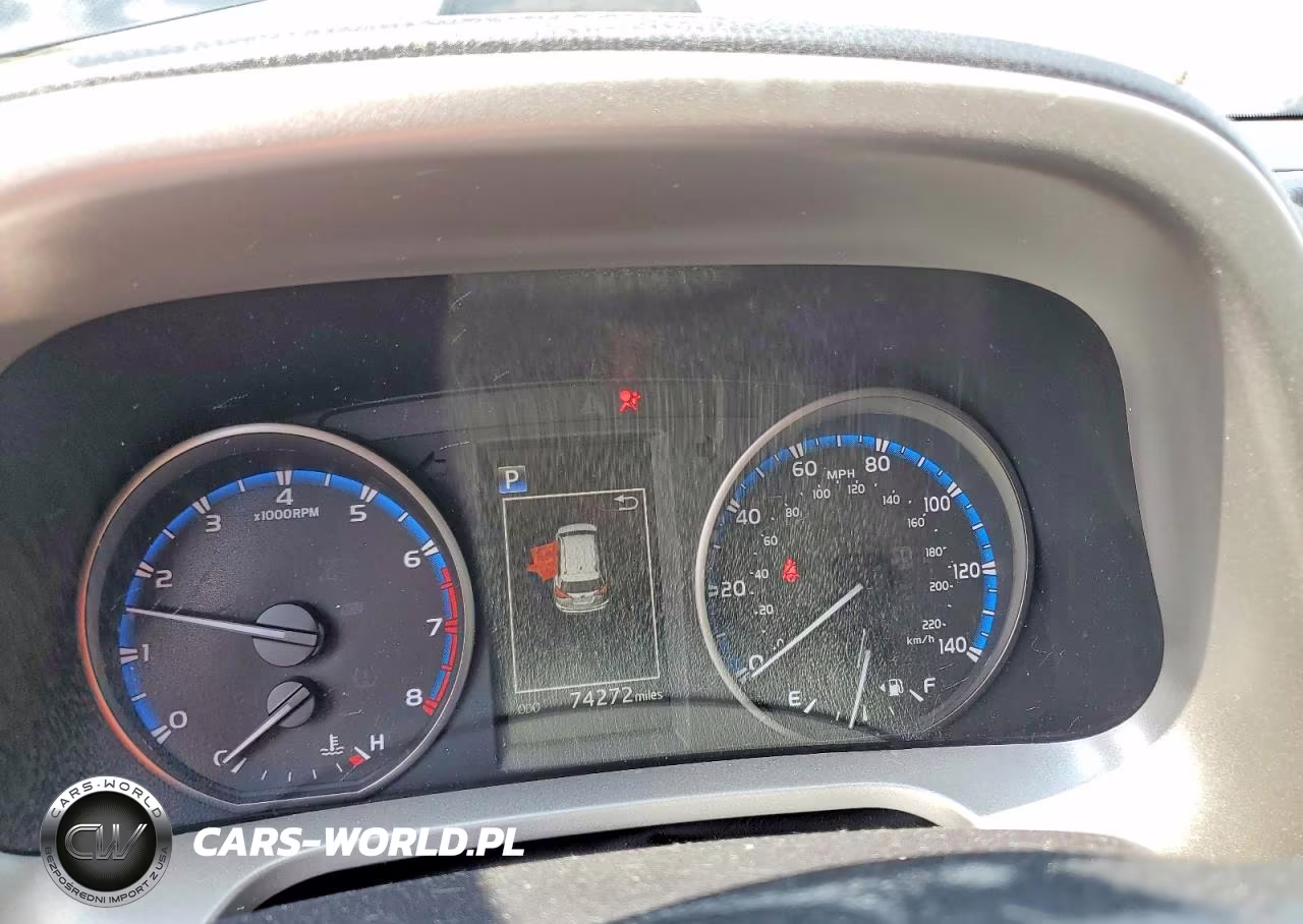 2018 Toyota Rav4 Le VIN:2T3BFREV2JW761092 - 9