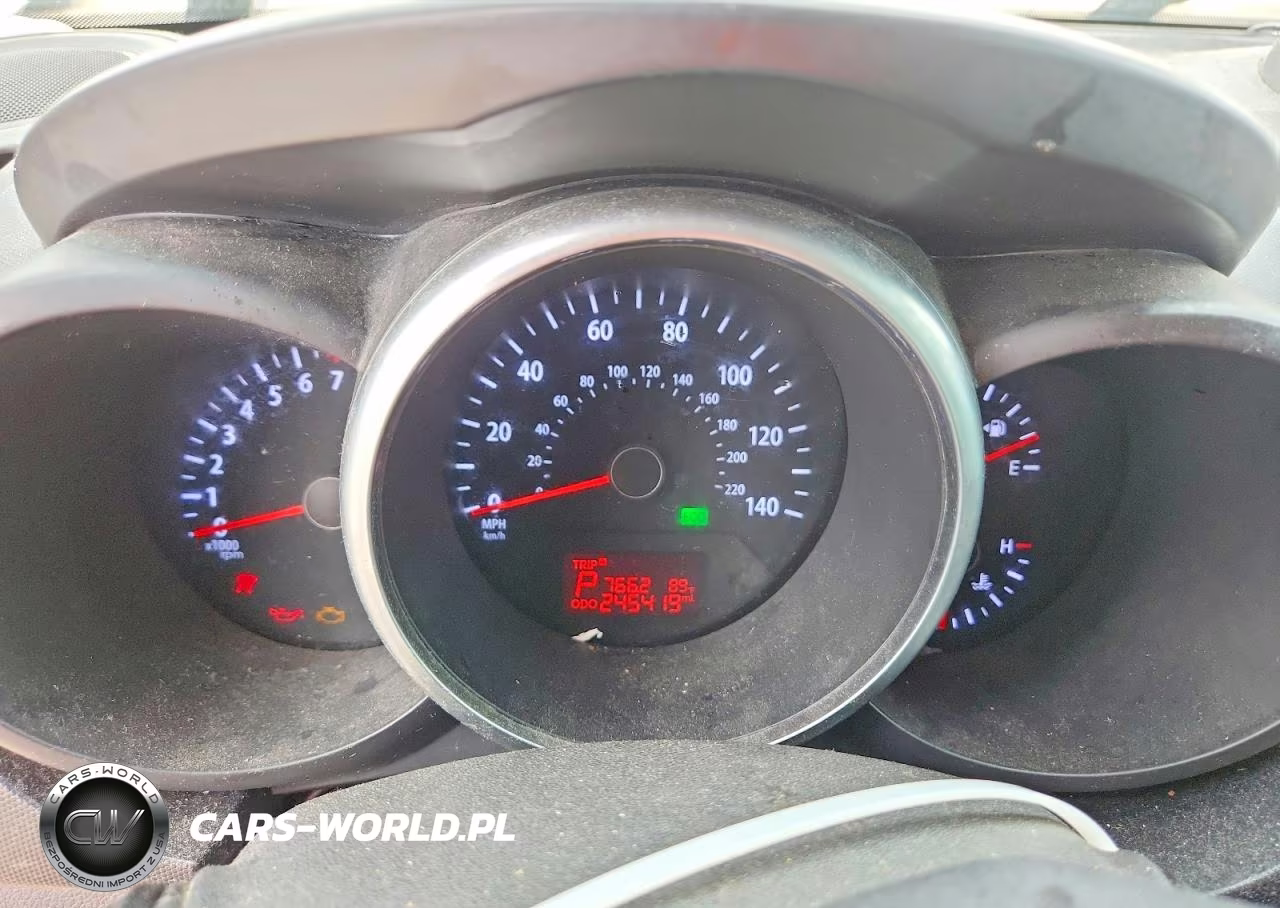 2013 Kia Soul + VIN:KNDJT2A62D7566457 - 9