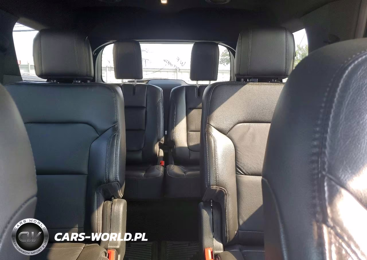 2018 Ford Explorer Xlt VIN:1FM5K8DH1JGC79266 - 10