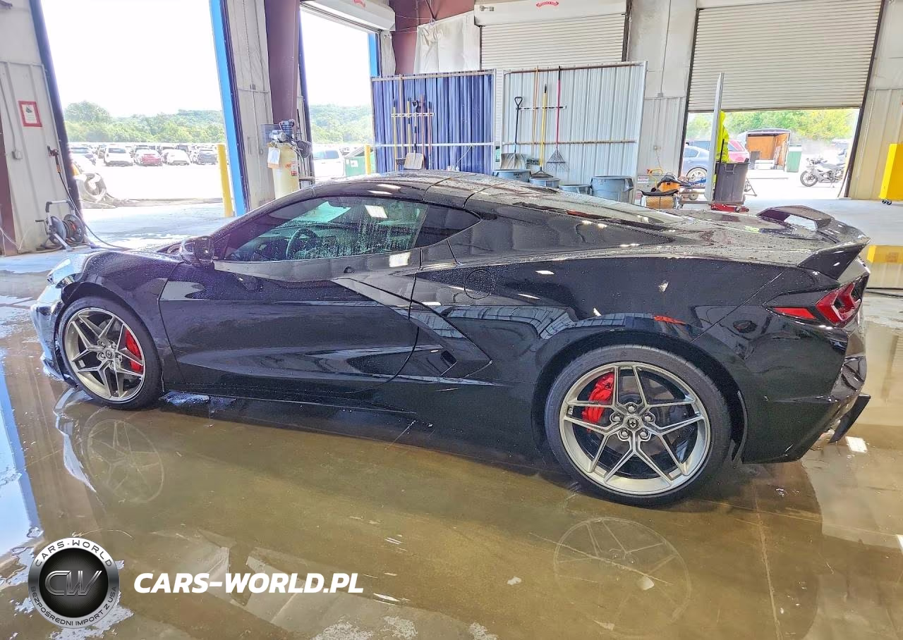 2021 Chevrolet Corvette Stingray 2Lt VIN:1G1YB2D41M5114418 - 2