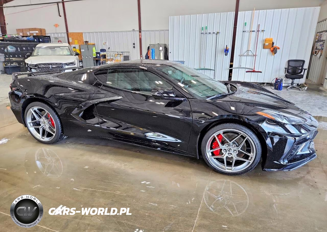 2021 Chevrolet Corvette Stingray 2Lt VIN:1G1YB2D41M5114418 - 4