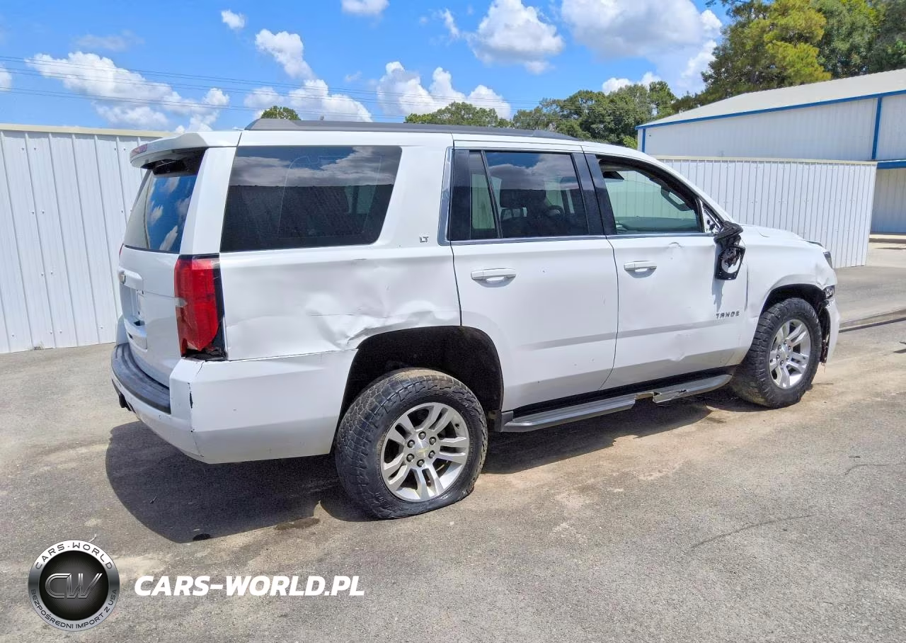 2018 Chevrolet Tahoe C1500 Lt VIN:1GNSCBKC4JR100576 - 3