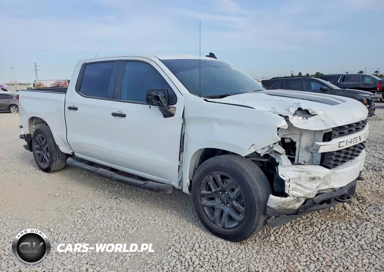 2022 Chevrolet Silverado Ltd C1500 Custom VIN:1GCPWBEK1NZ135736 - 4