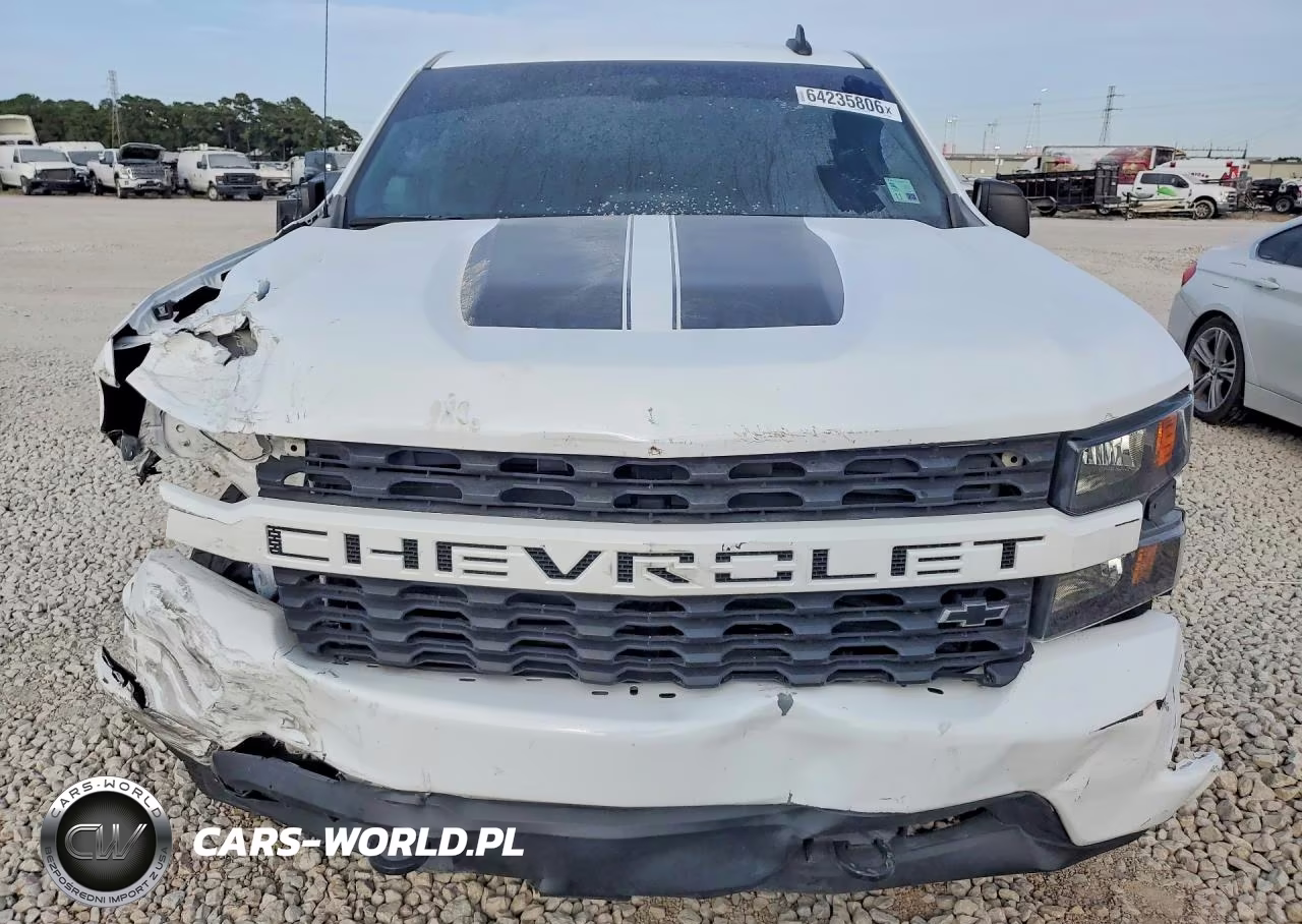 2022 Chevrolet Silverado Ltd C1500 Custom VIN:1GCPWBEK1NZ135736 - 5