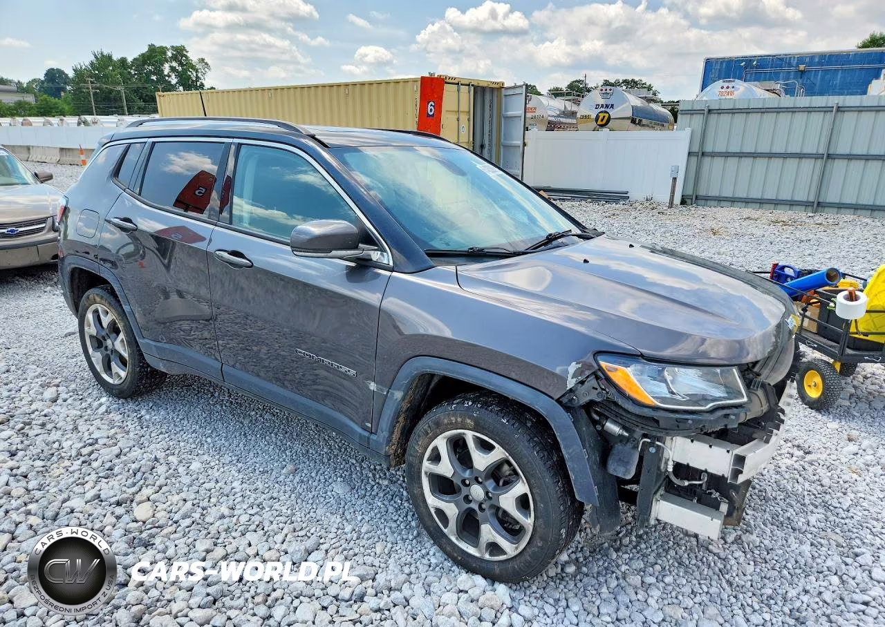 2018 Jeep Compass Limited VIN:3C4NJDCB7JT135696 - 4