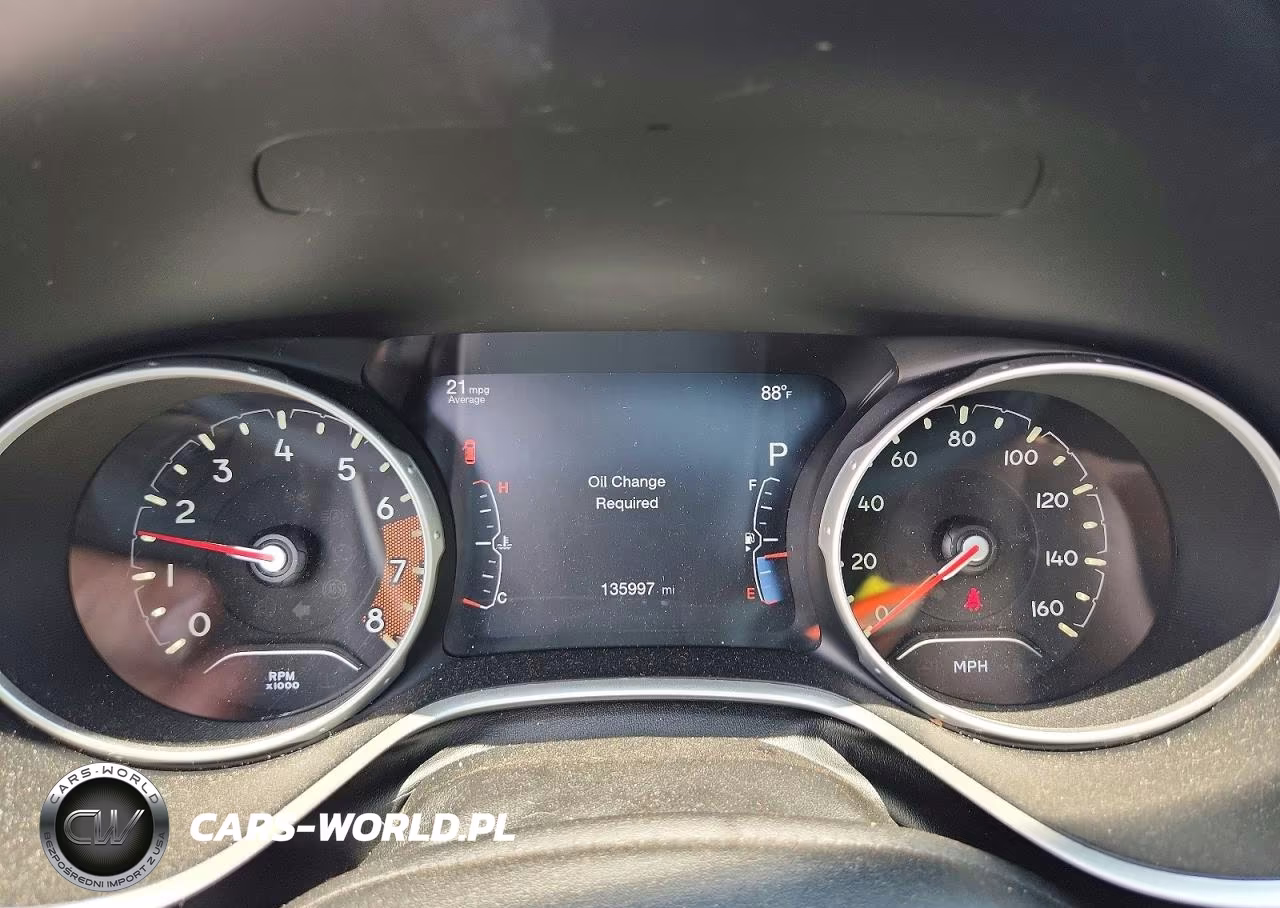 2018 Jeep Compass Limited VIN:3C4NJDCB7JT135696 - 9