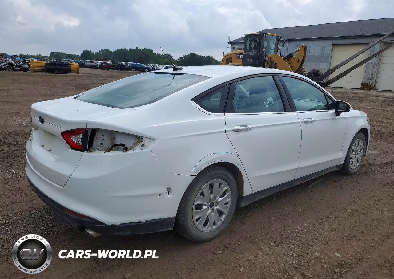 2014 Ford Fusion S VIN:1FA6P0G73E5386356 - 3