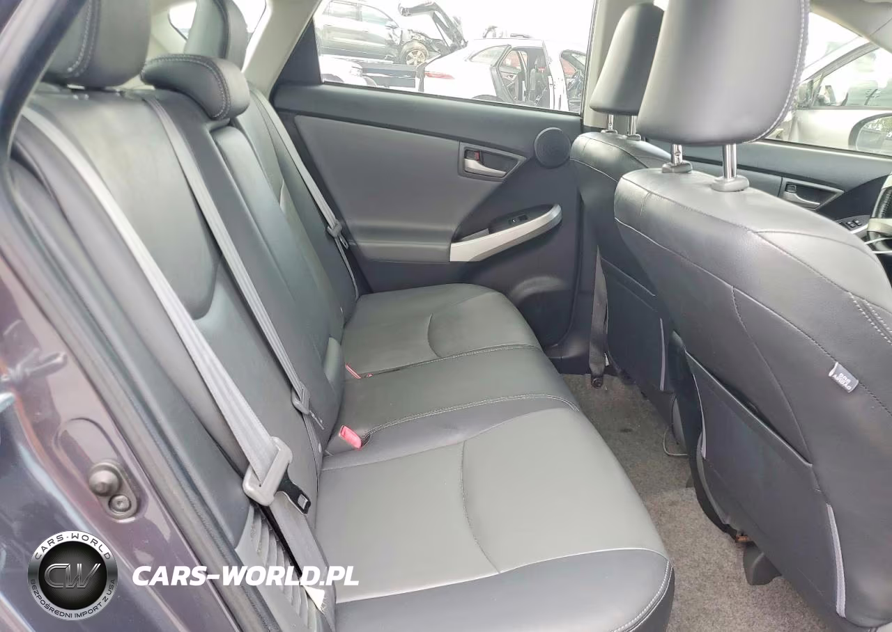 2013 Toyota Prius Five VIN:JTDKN3DU3D5549967 - 10