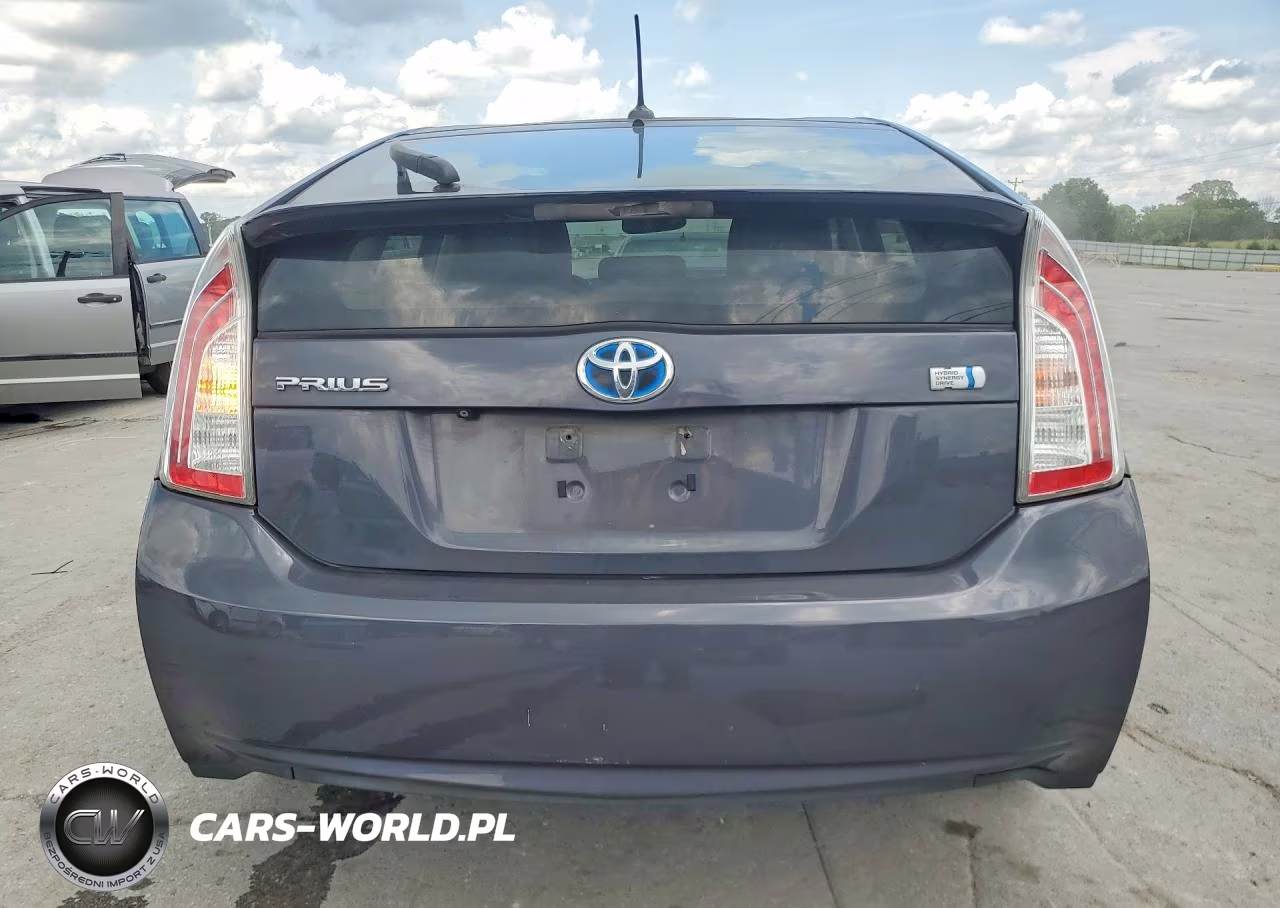 2013 Toyota Prius Five VIN:JTDKN3DU3D5549967 - 6