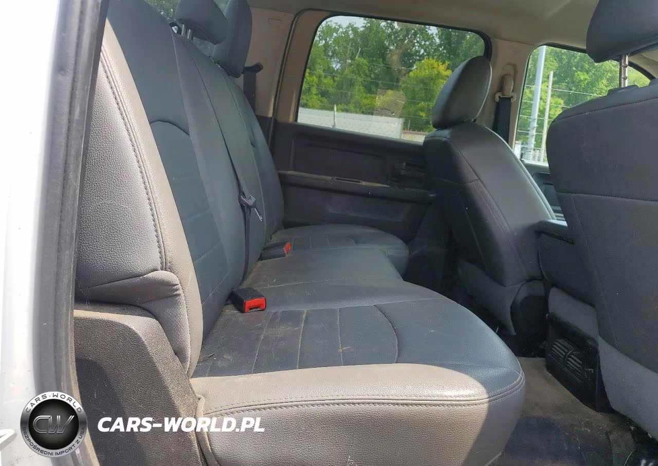 2018 Ram 2500 St VIN:3C6UR5HJ4JG118039 - 10