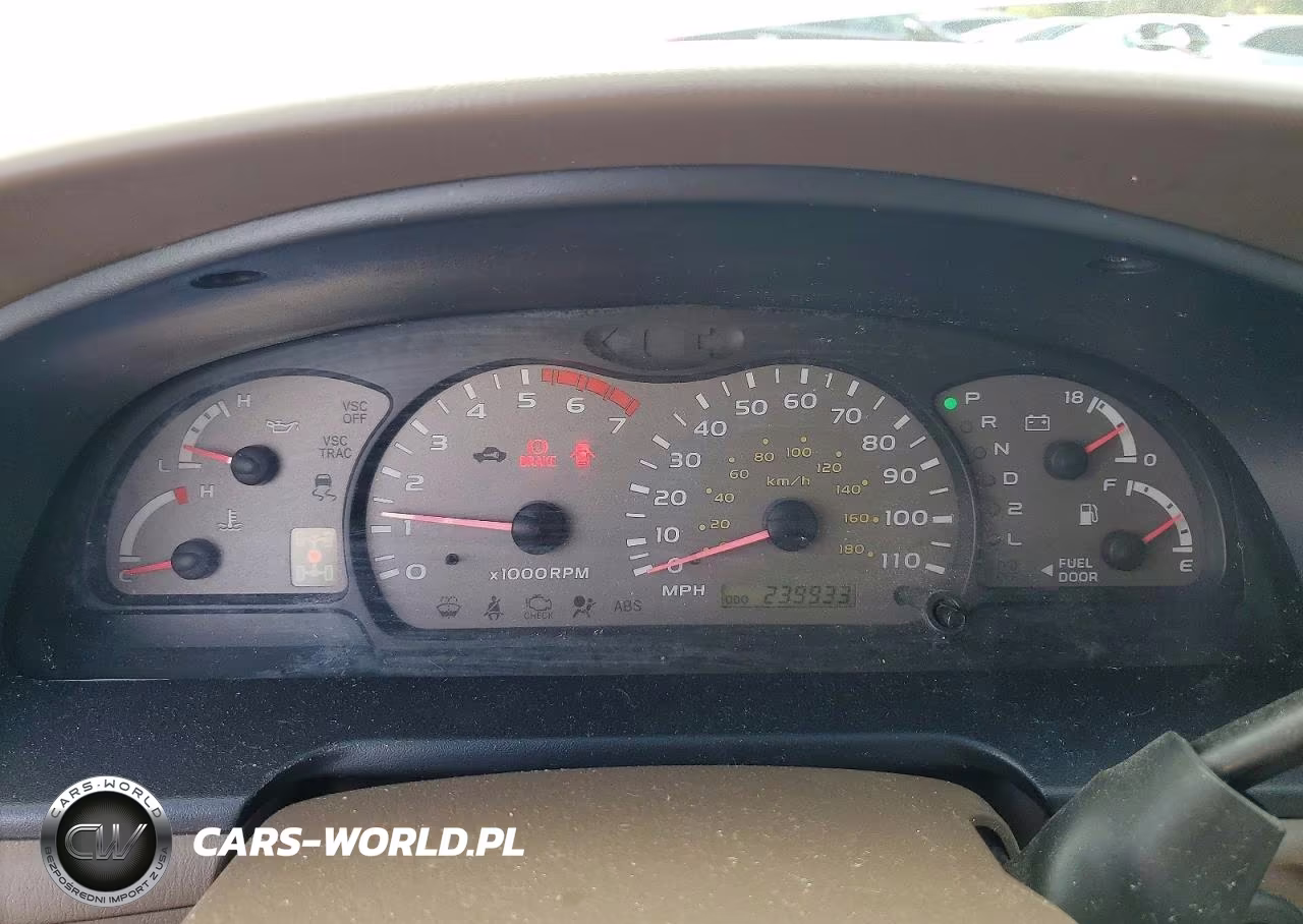 2003 Toyota Sequoia Limited VIN:5TDBT48A63S179988 - 9