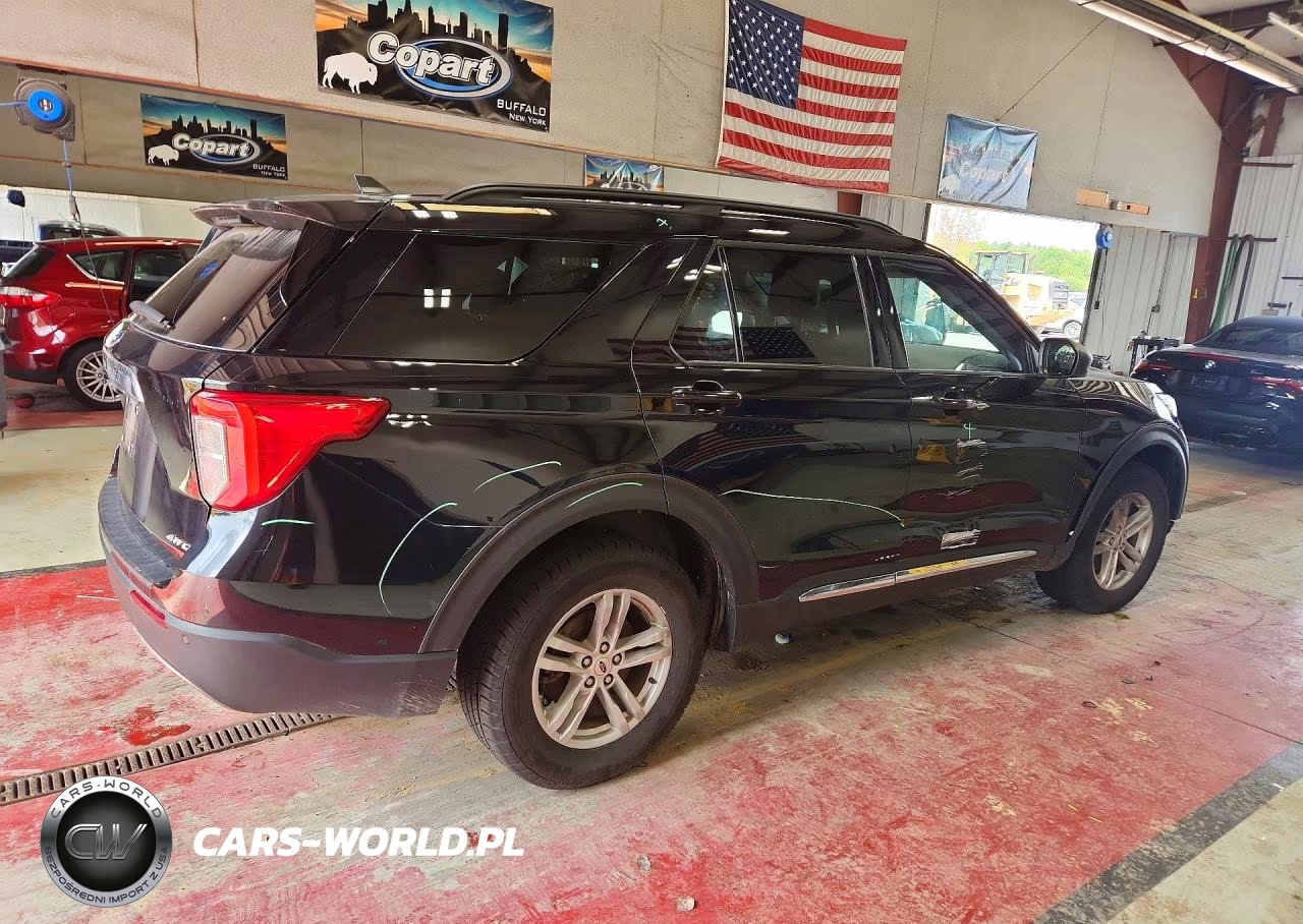 2023 Ford Explorer Xlt VIN:1FMSK8DHXPGC37769 - 3