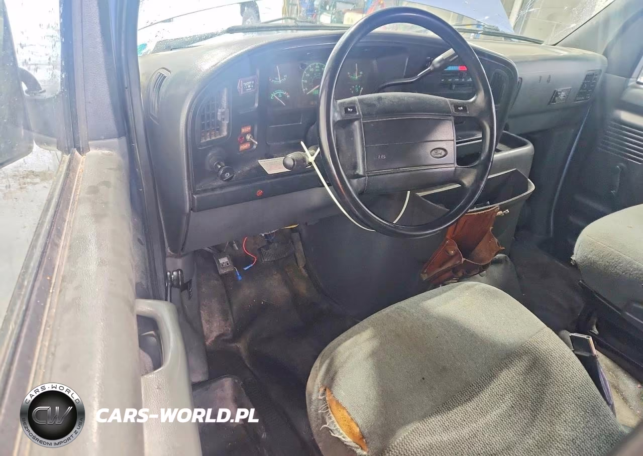 1996 Ford E350 Van With Bucket Lift VIN:1FTJE34H6THB65385 - 8
