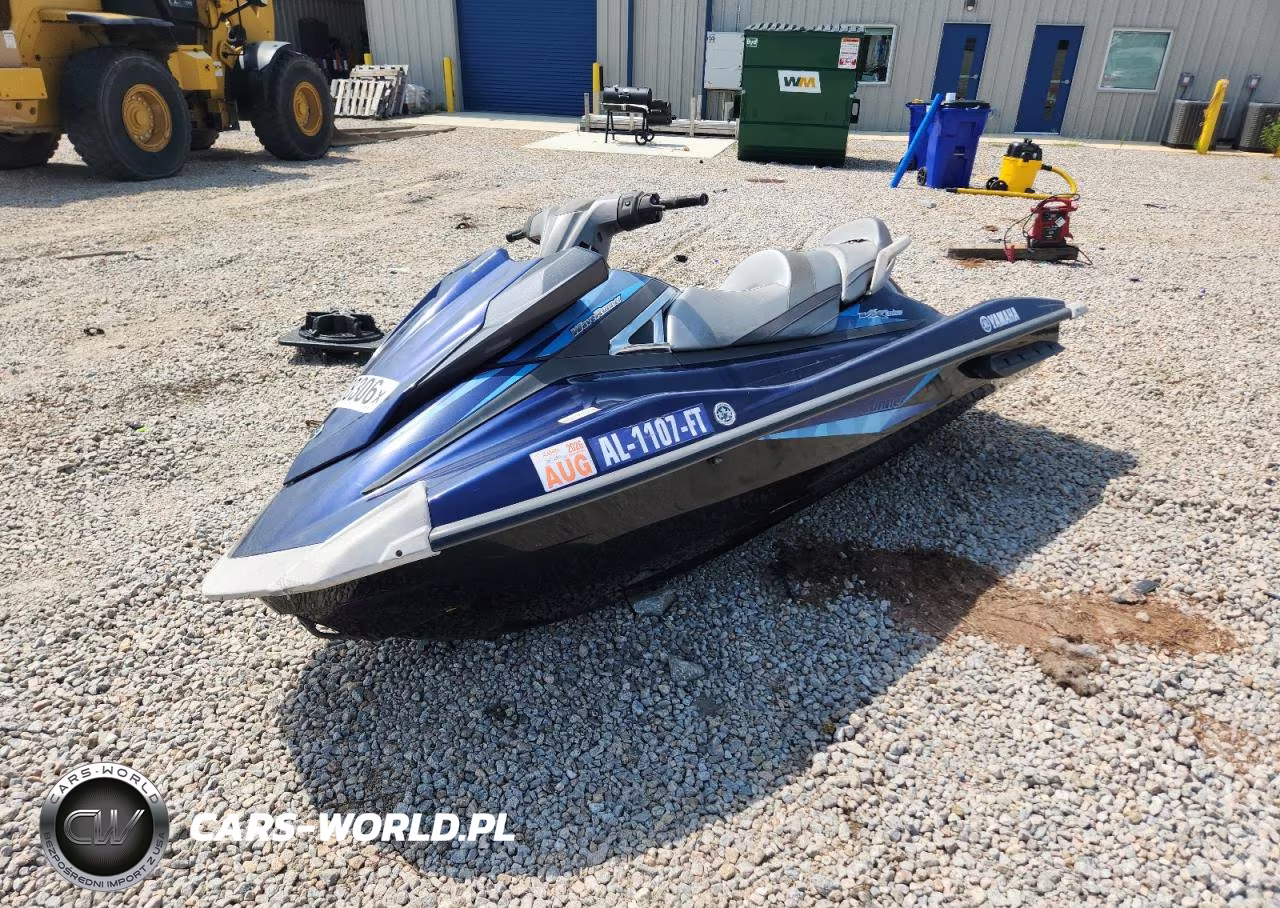 2015 Yamaha Vx Cruiser - Personal Watercraft VIN:YAMA64628515 - 2