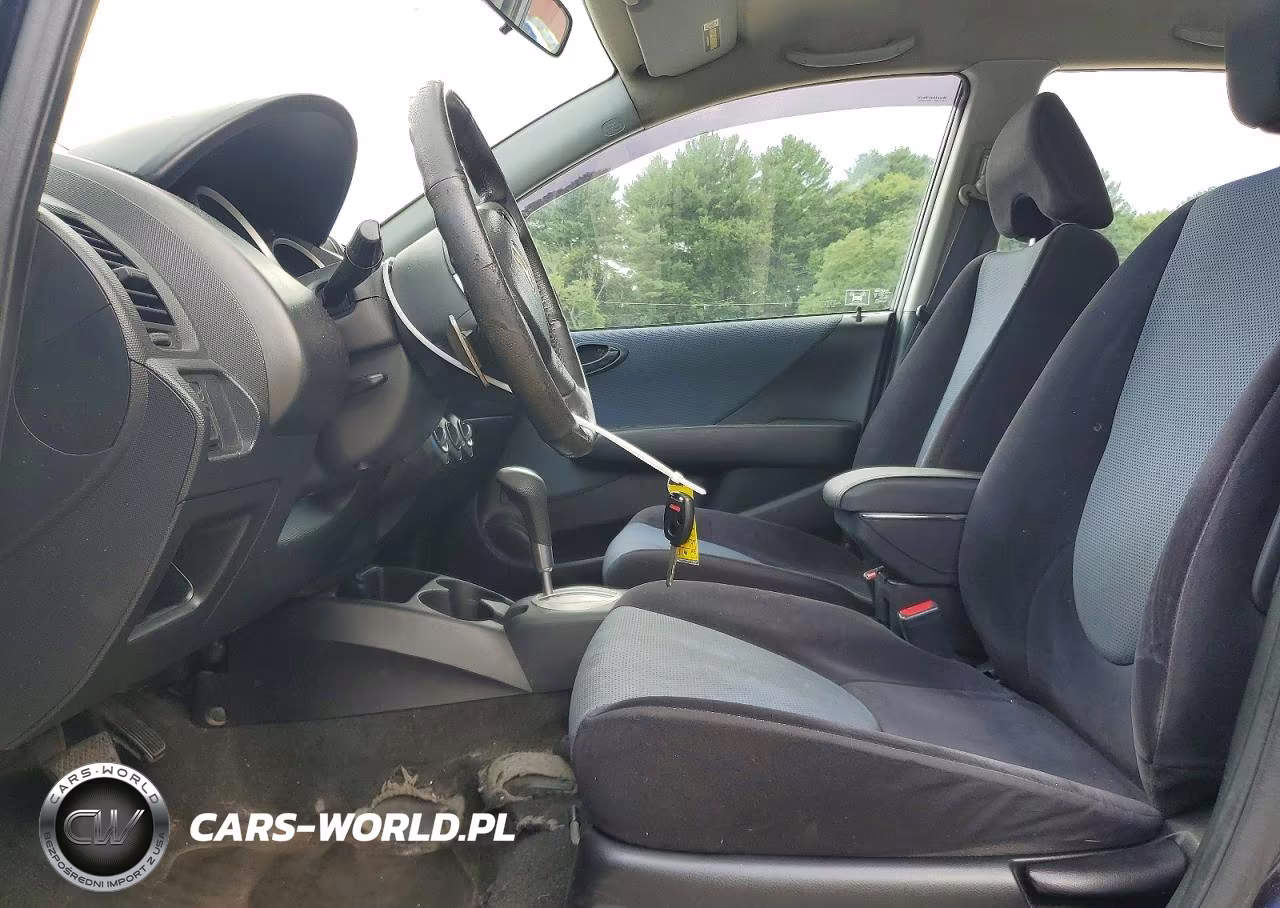 2008 Honda Fit Sport VIN:JHMGD38658S066717 - 7