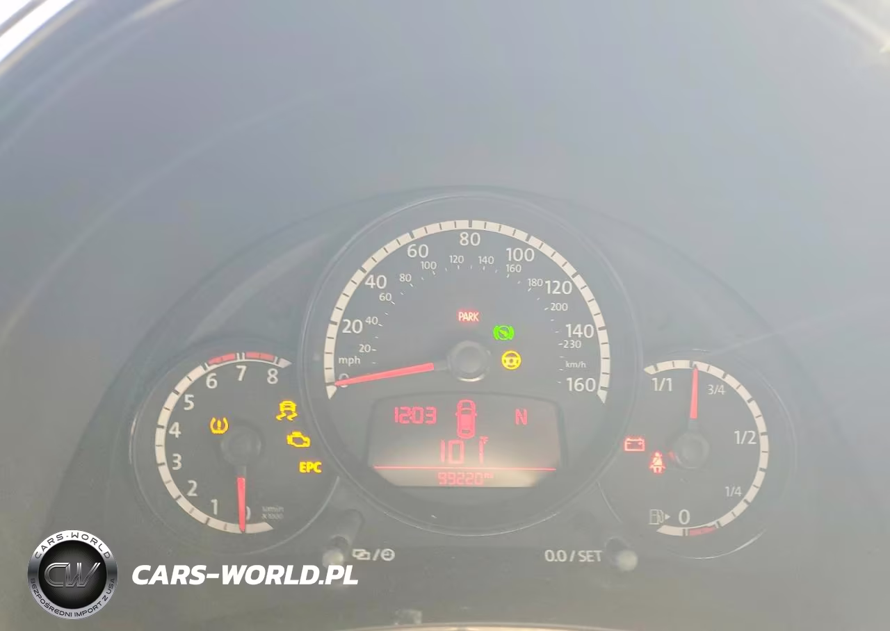 VOLKSWAGEN BEETLE VIN:3VWF17AT6EM642555 - 9