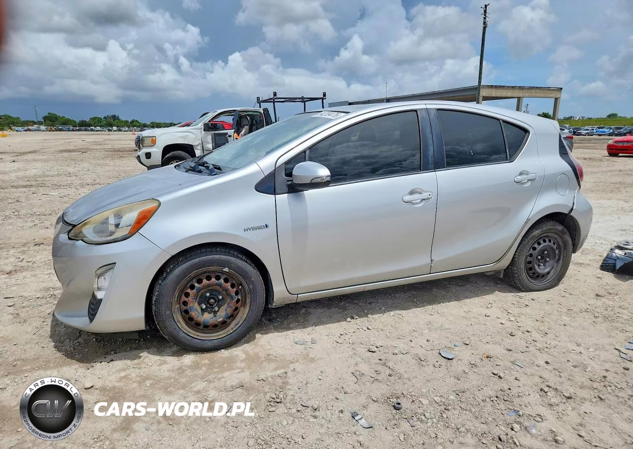 2016 Toyota Prius C Two – zdjęcie 1 z 13