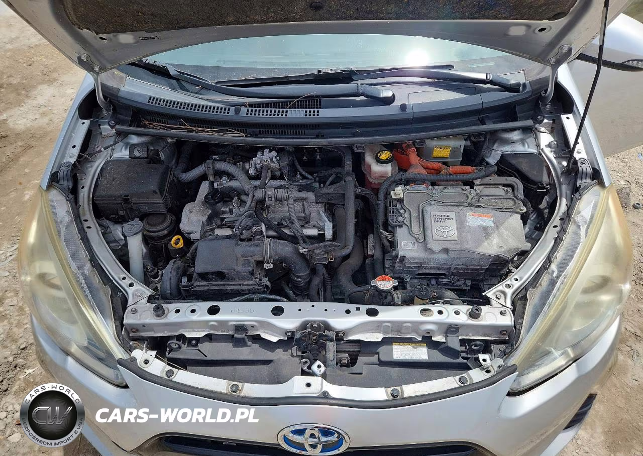 2016 Toyota Prius C Two VIN:JTDKDTB39G1119823 - 11