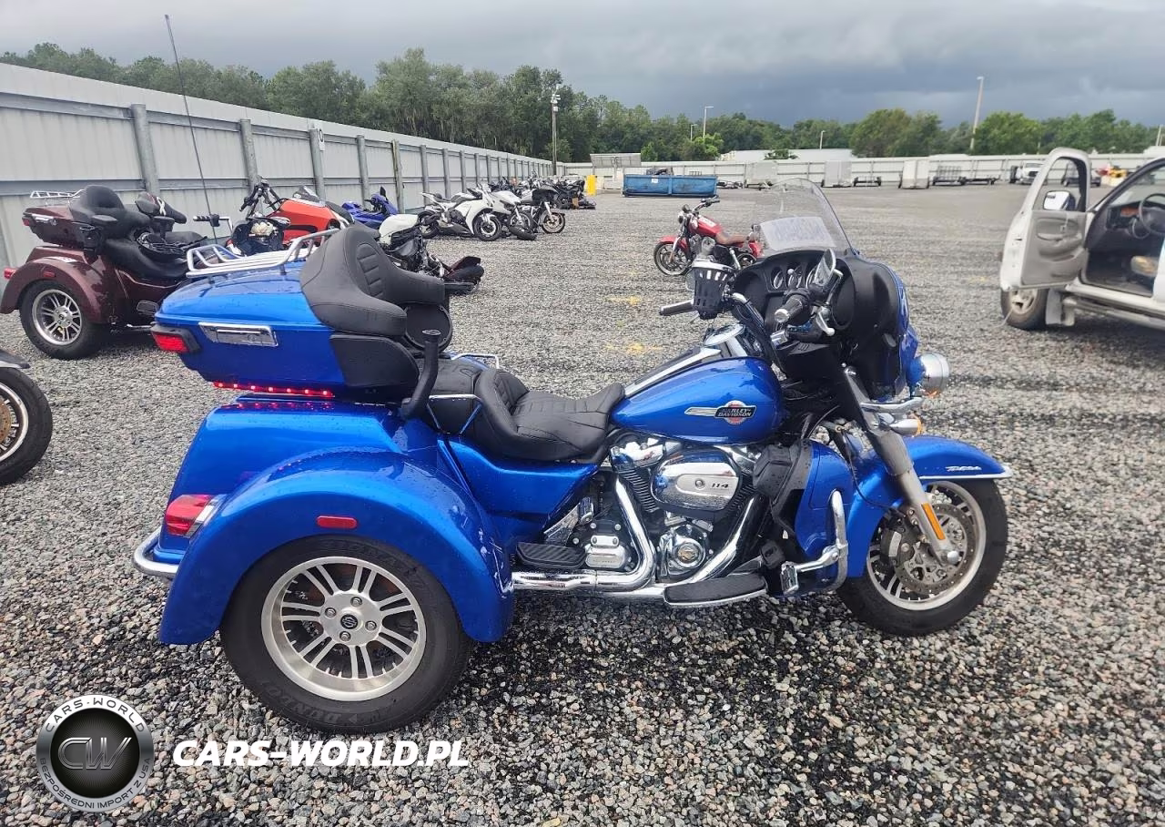 2024 Harley-Davidson Flhtcutg – zdjęcie 1 z 9