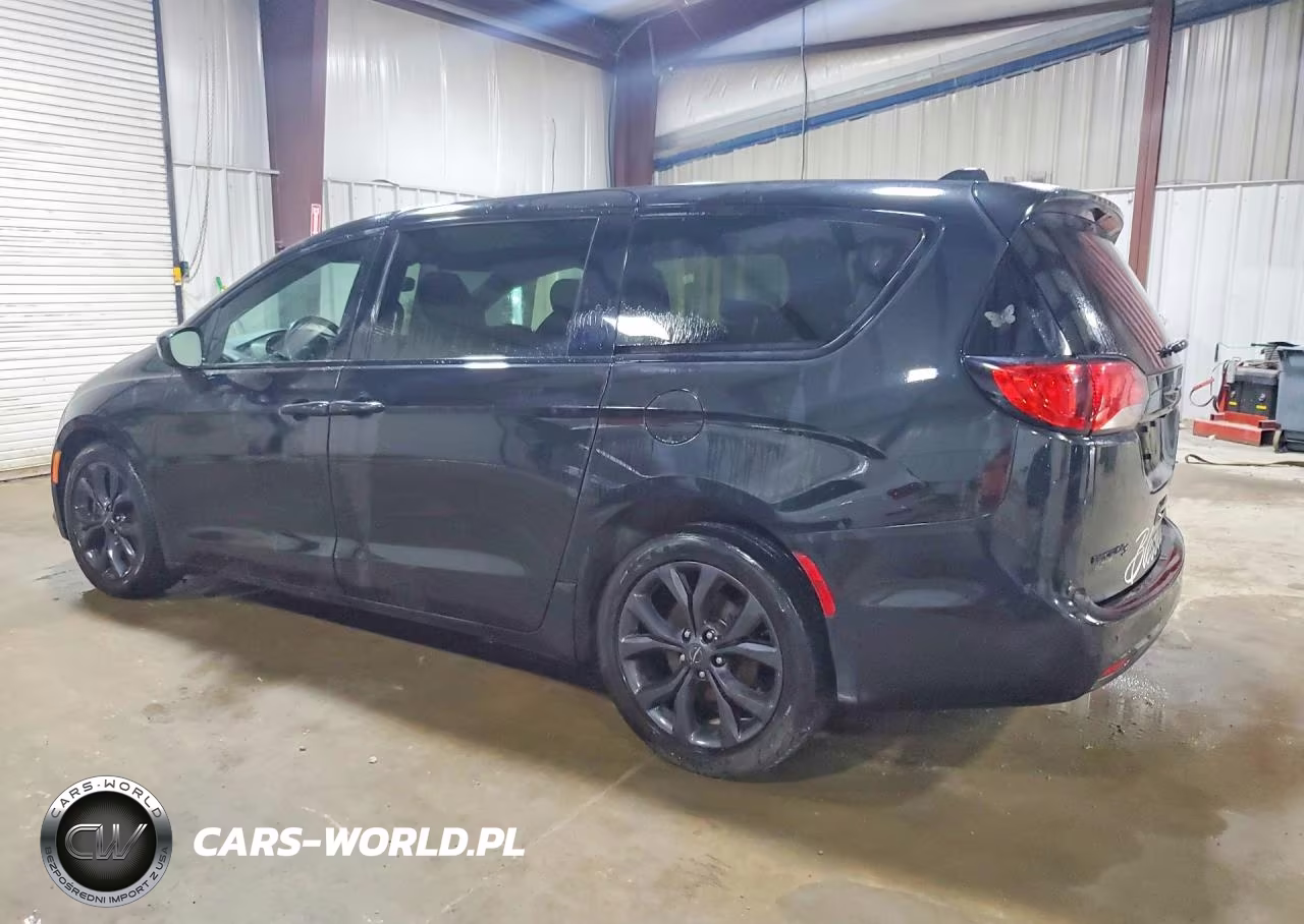 2020 Chrysler Pacifica Touring VIN:2C4RC1FG6LR110036 - 2