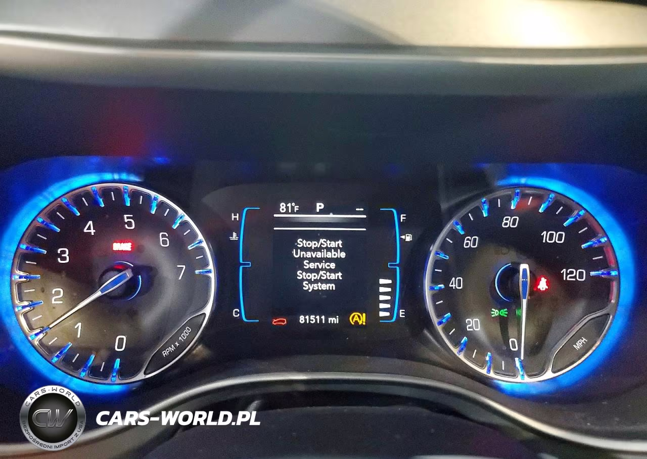 2020 Chrysler Pacifica Touring VIN:2C4RC1FG6LR110036 - 9