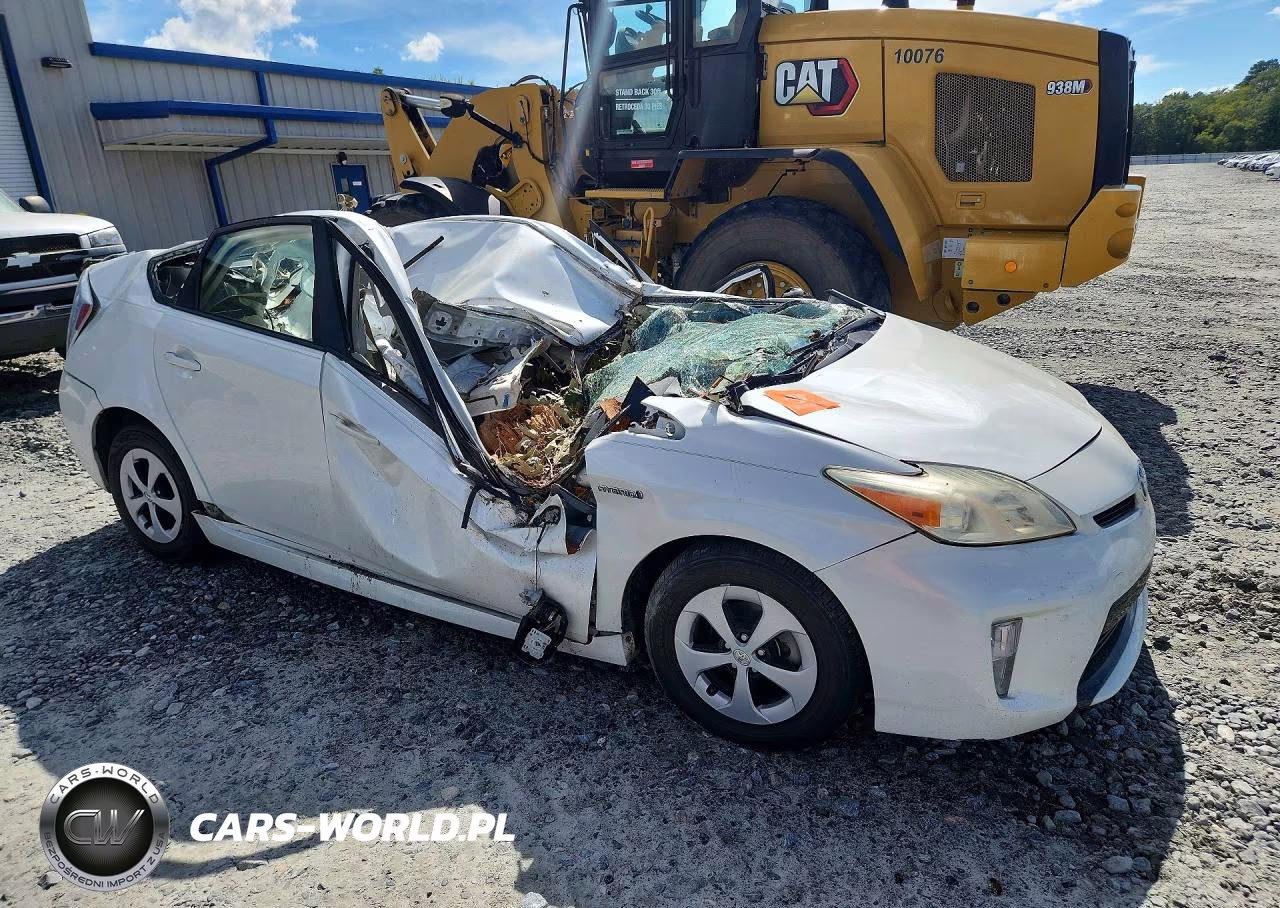 2014 Toyota Prius Two VIN:JTDKN3DU1E0383012 - 4