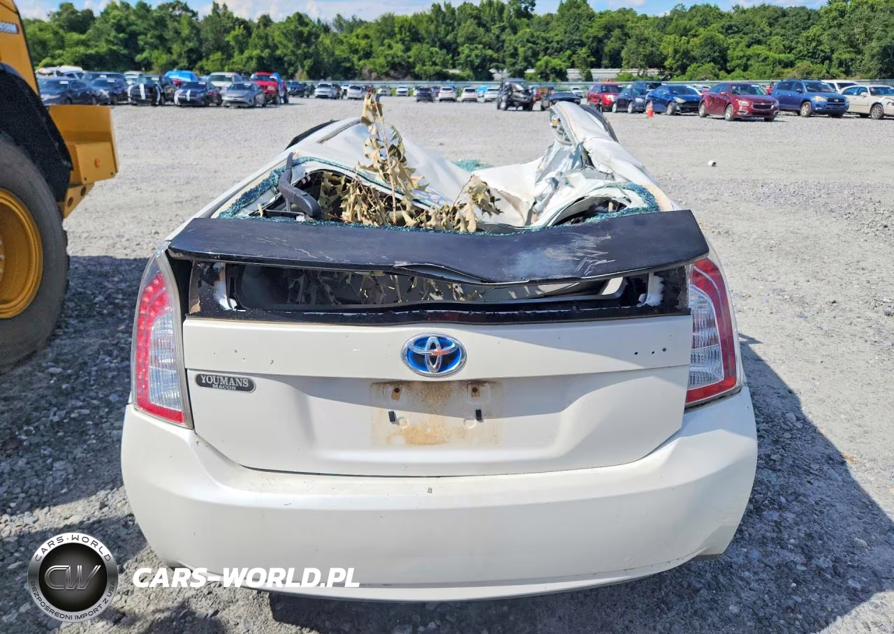 2014 Toyota Prius Two VIN:JTDKN3DU1E0383012 - 6