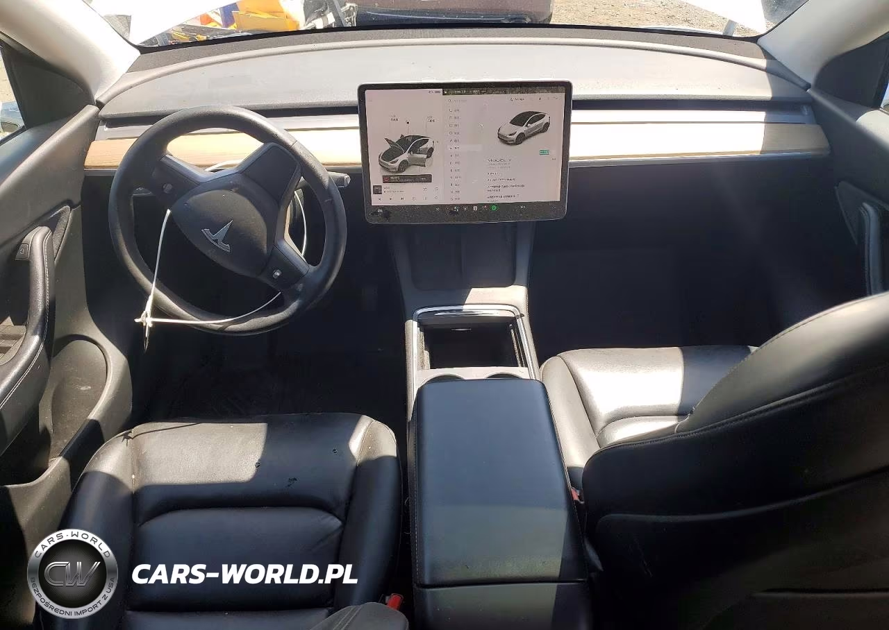 2022 Tesla Model Y VIN:7SAYGDEE1NF358245 - 8