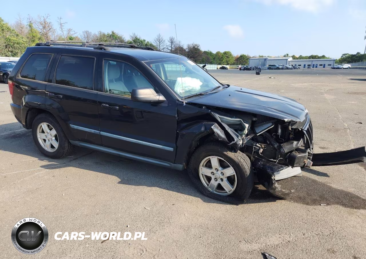 2007 Jeep Grand Cherokee Laredo VIN:1J8GR48K57C680058 - 4