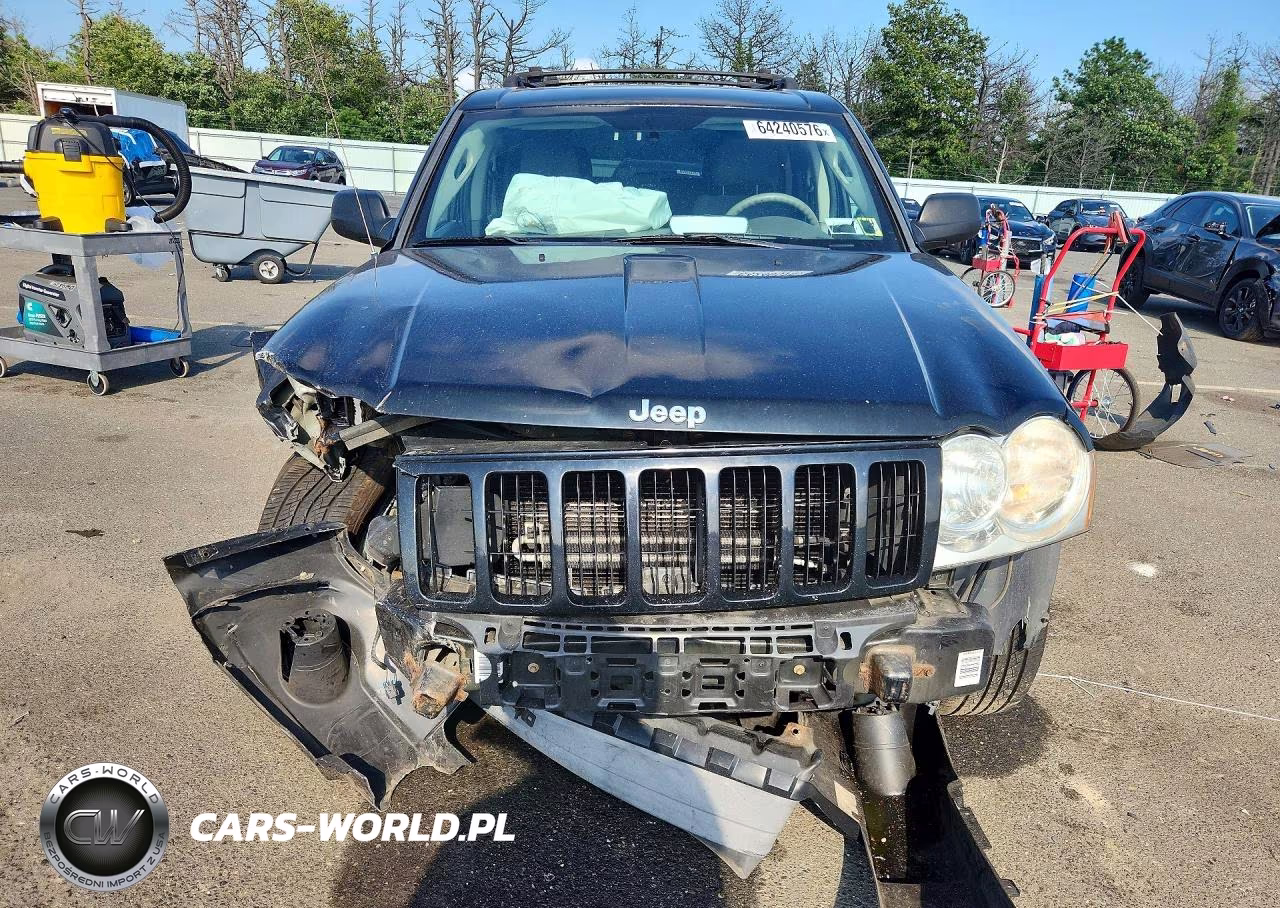 2007 Jeep Grand Cherokee Laredo VIN:1J8GR48K57C680058 - 5