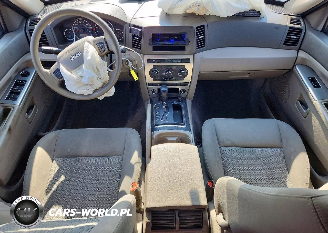 2007 Jeep Grand Cherokee Laredo VIN:1J8GR48K57C680058 - 8