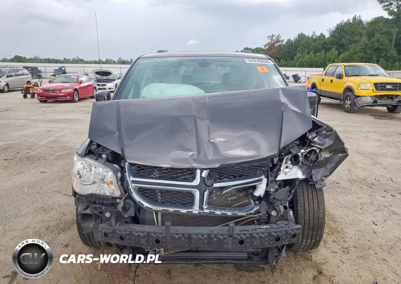 2019 Dodge Grand Caravan Sxt VIN:2C4RDGCG5KR595708 - 5