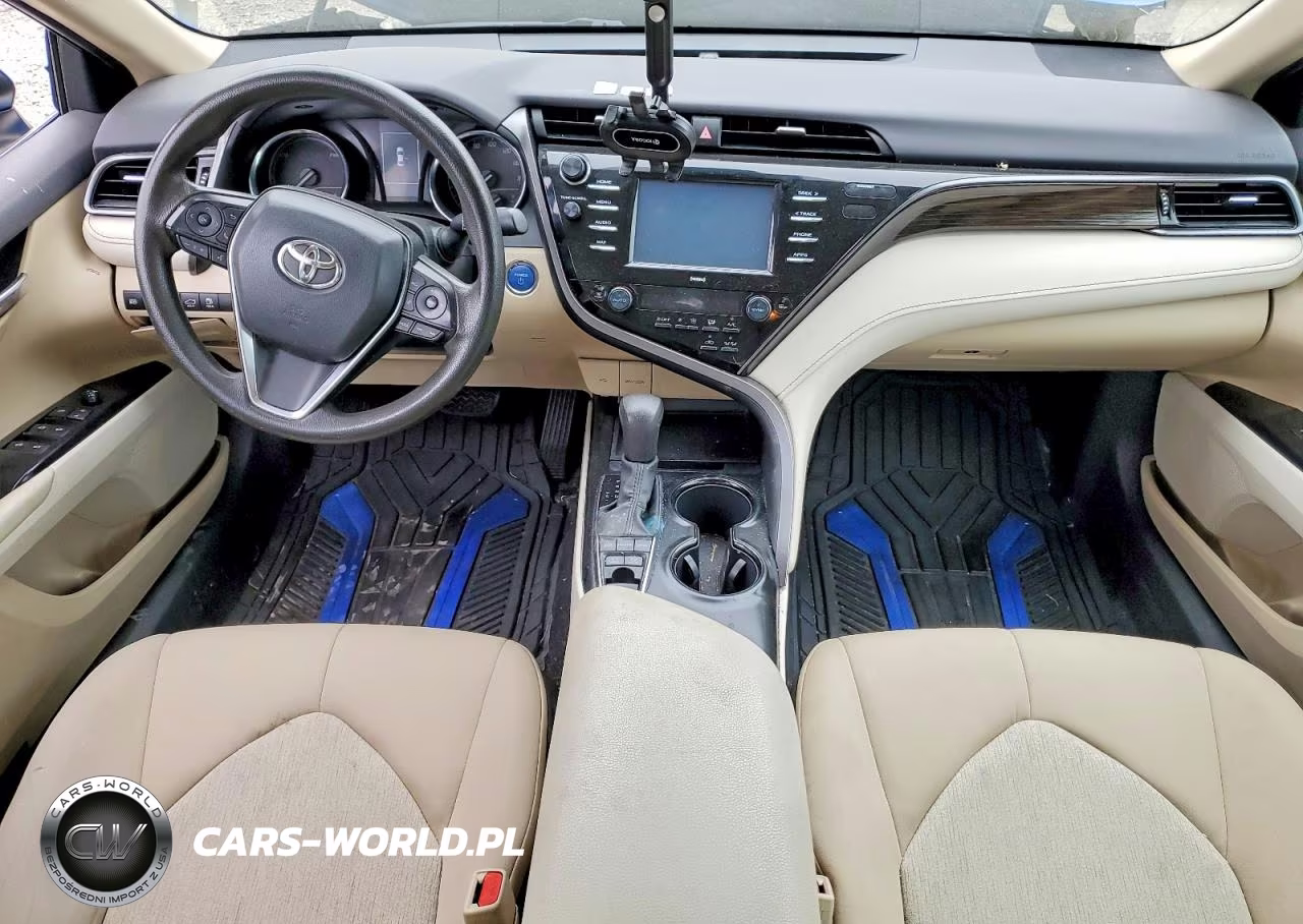 2020 Toyota Camry Le VIN:4T1L31AK6LU010650 - 8