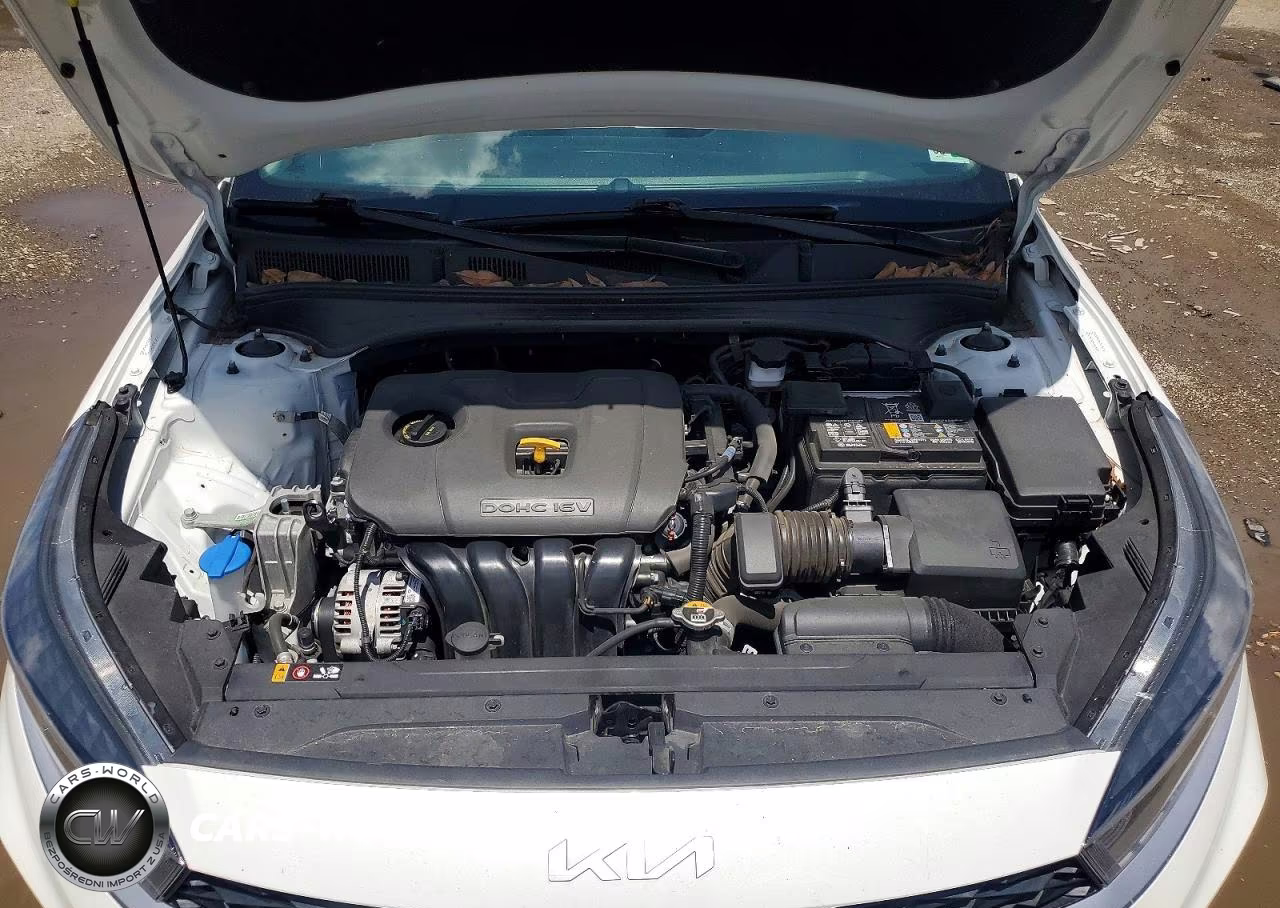 2024 Kia Forte Lxs VIN:3KPF24AD2RE743941 - 11