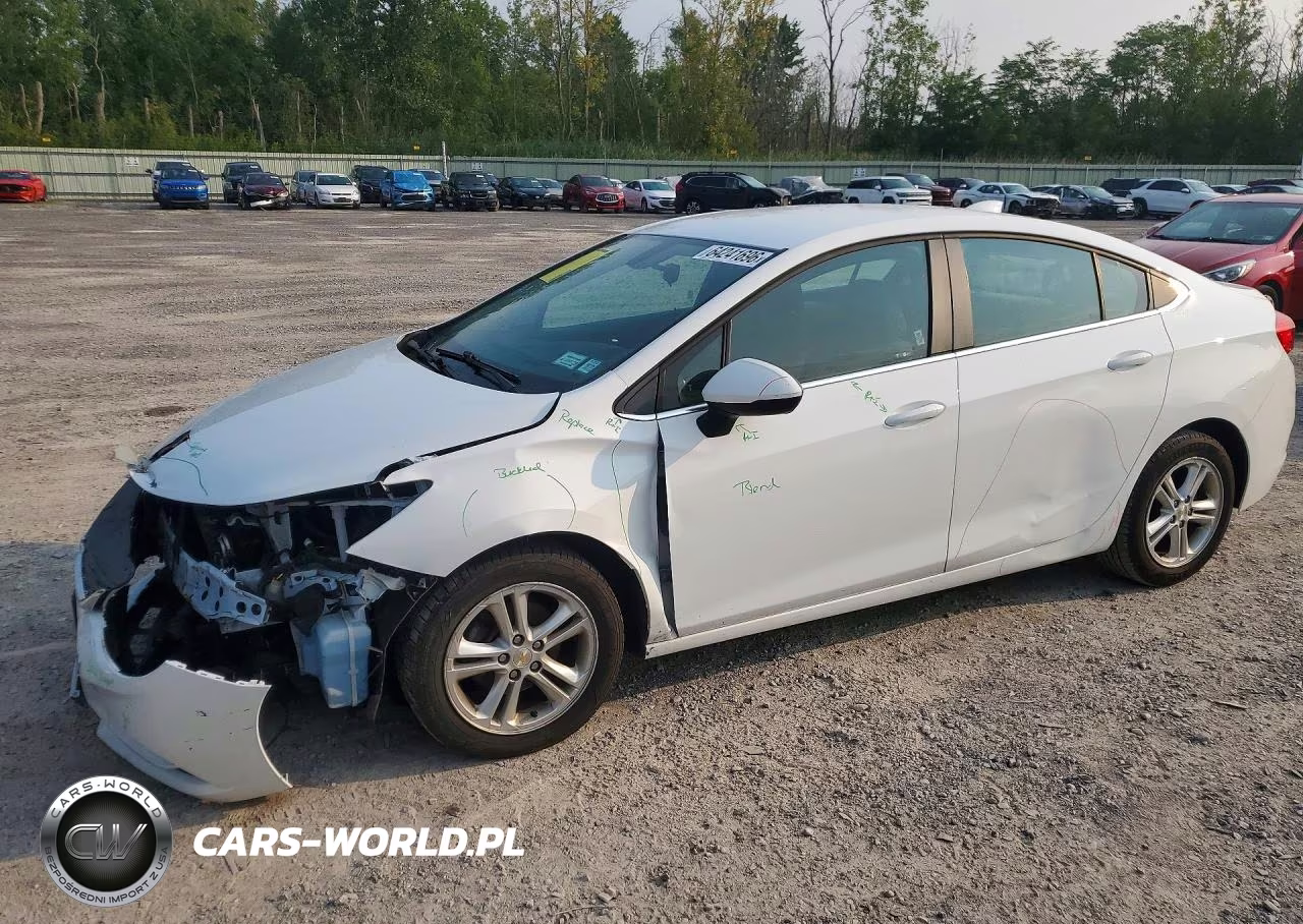 2018 Chevrolet Cruze Lt – zdjęcie 1 z 12