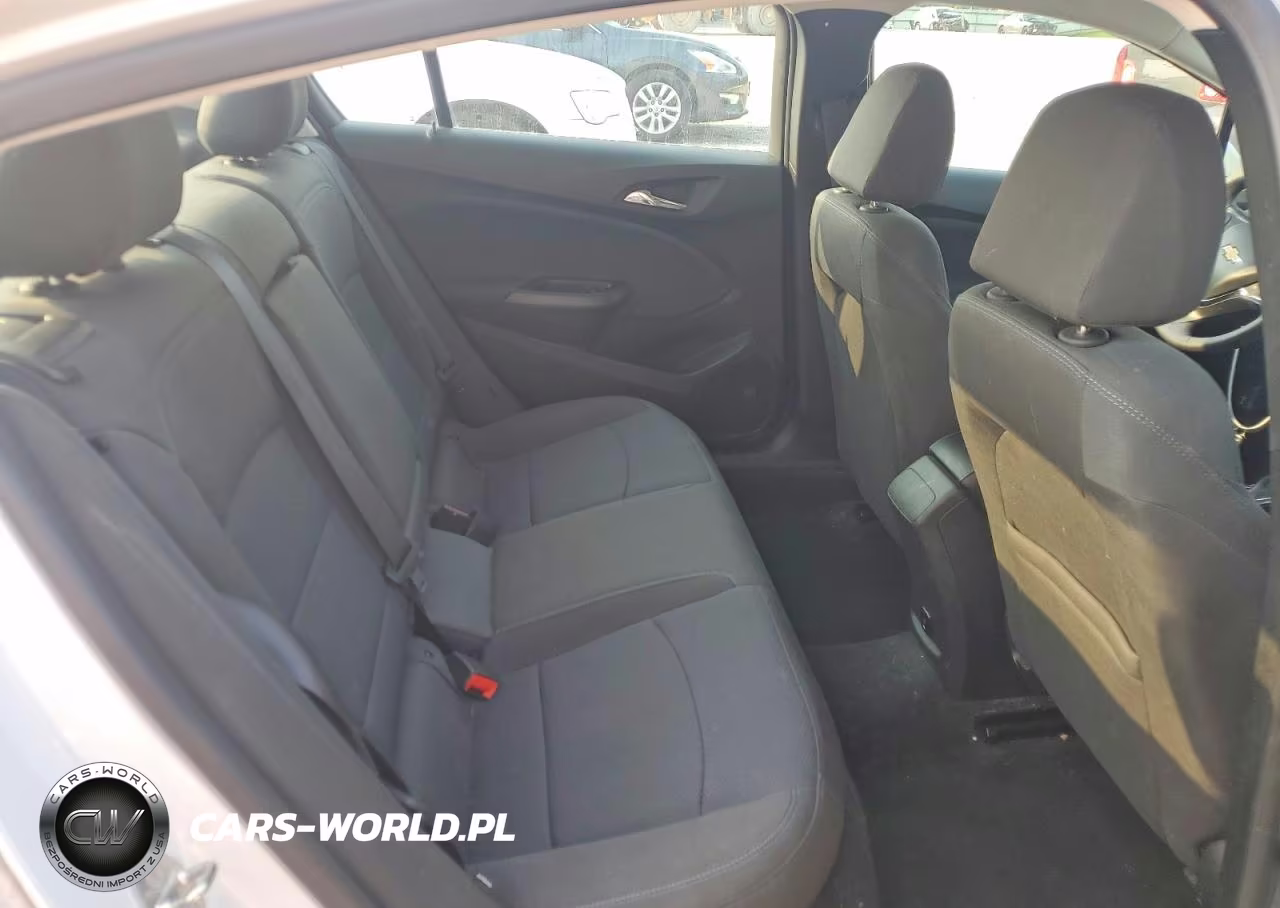 2018 Chevrolet Cruze Lt VIN:1G1BE5SMXJ7213420 - 10