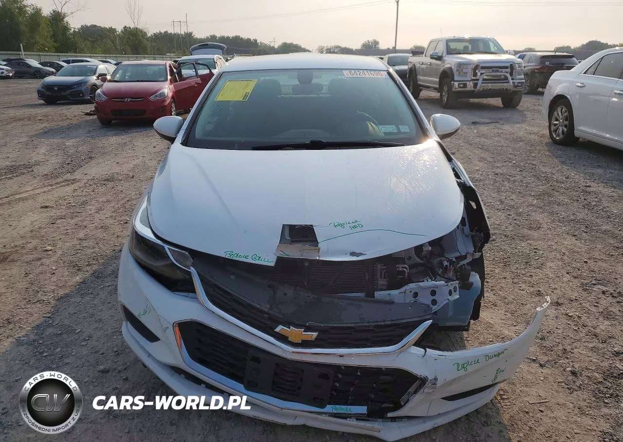 2018 Chevrolet Cruze Lt VIN:1G1BE5SMXJ7213420 - 5