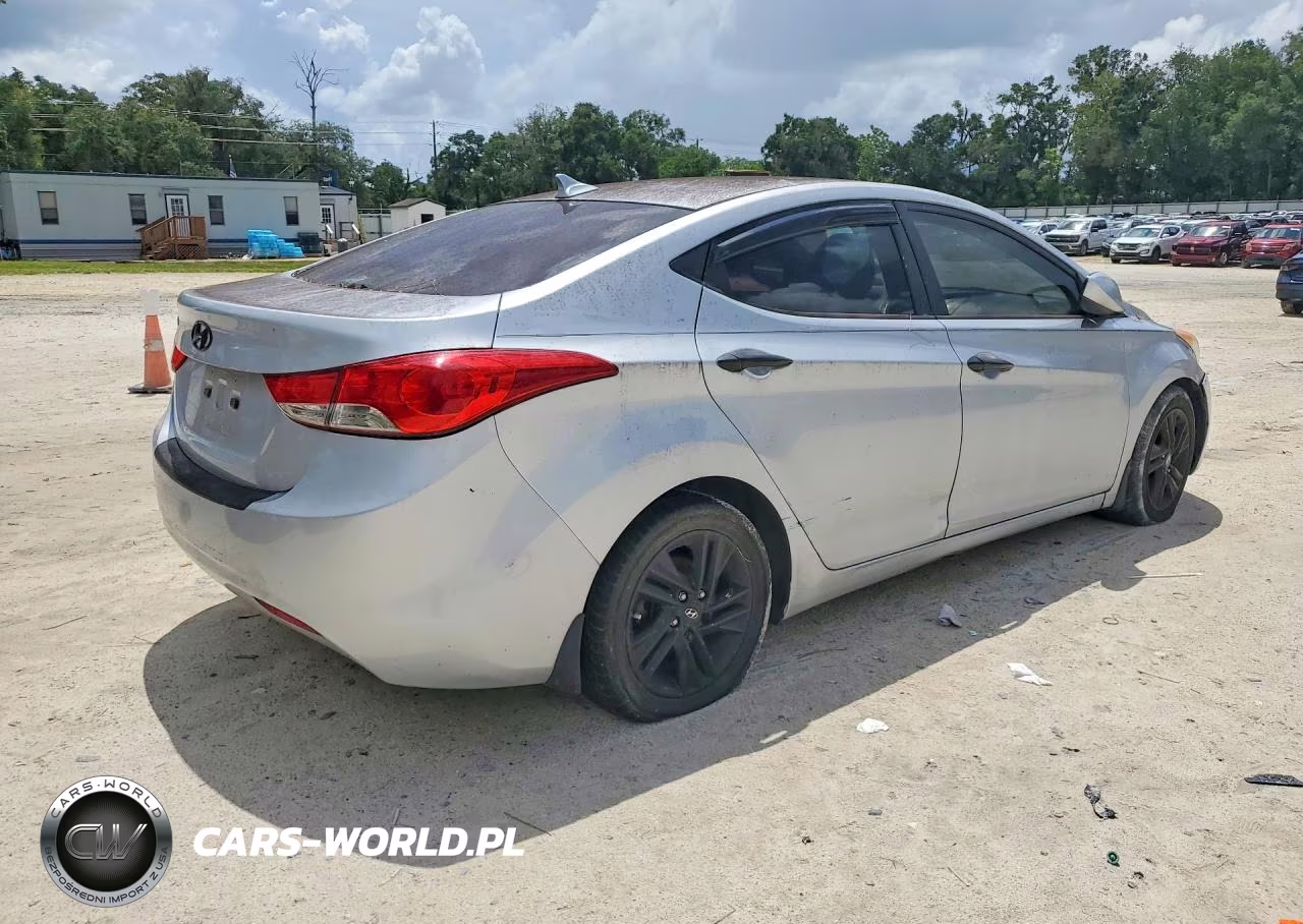 2013 Hyundai Elantra Gls VIN:5NPDH4AE5DH160105 - 3