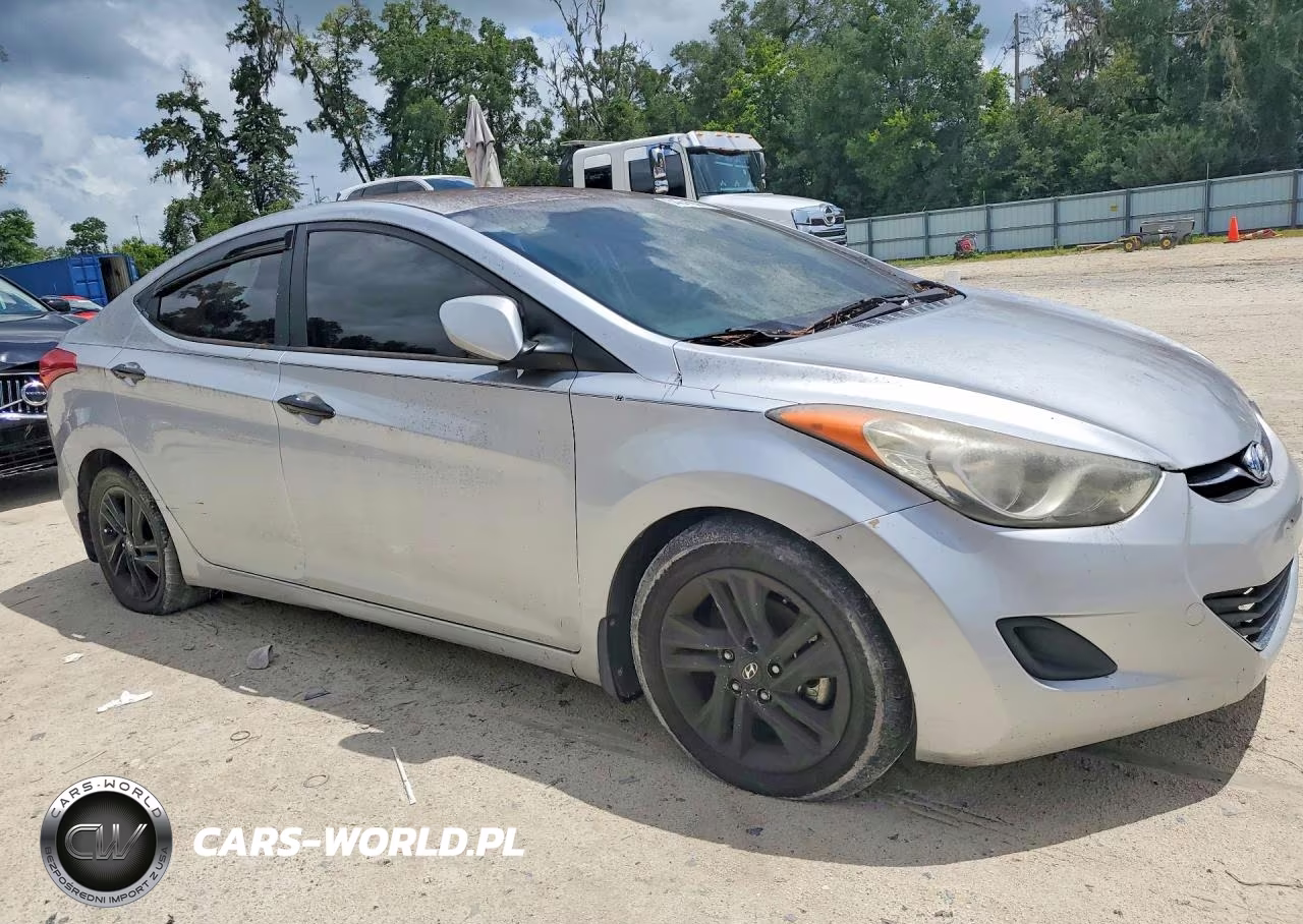 2013 Hyundai Elantra Gls VIN:5NPDH4AE5DH160105 - 4