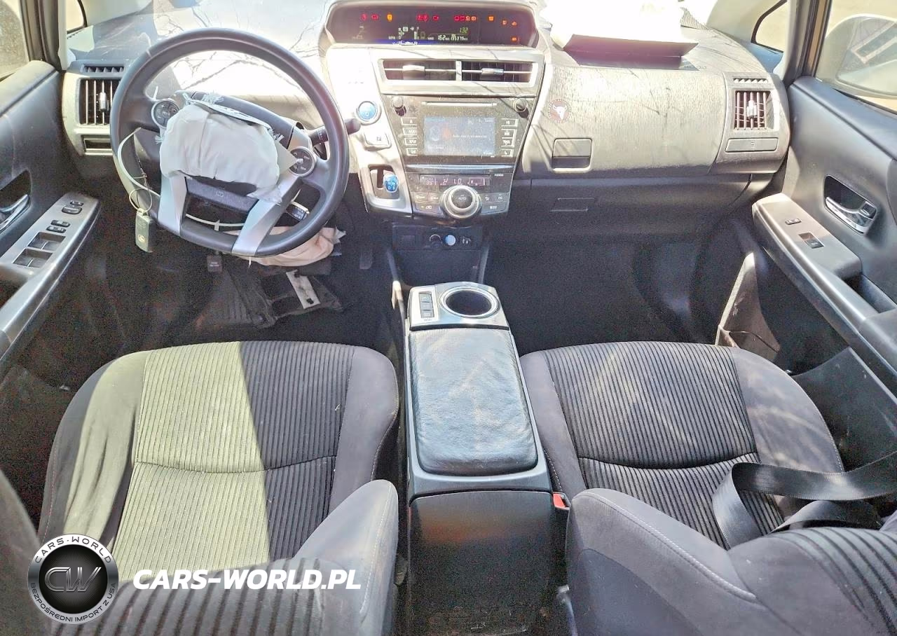 2015 Toyota Prius V Two VIN:JTDZN3EU2FJ026379 - 8