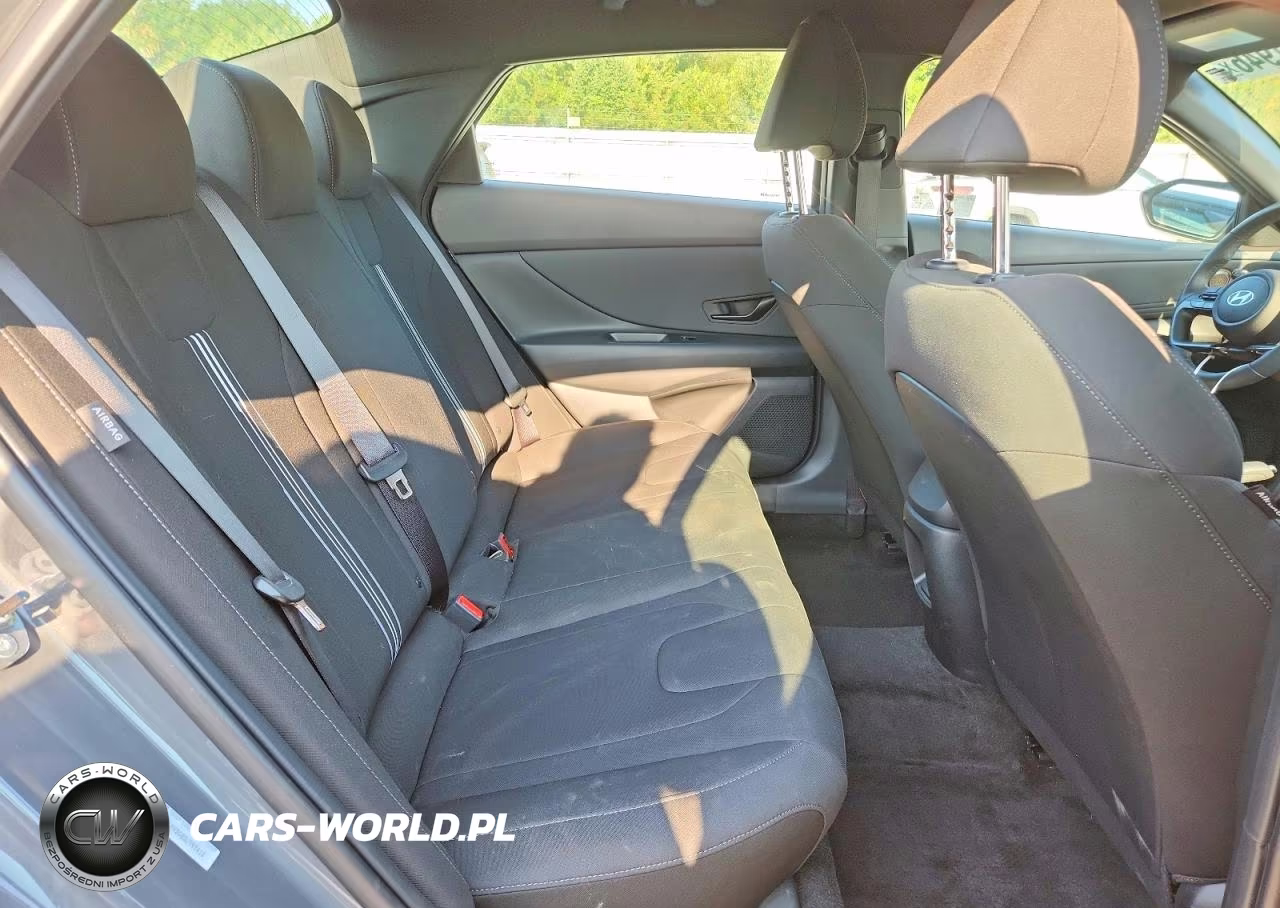 2025 Hyundai Elantra Sel Sport VIN:KMHLM4DG8SU993416 - 10