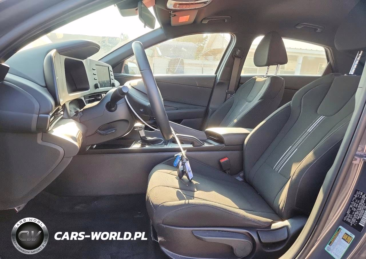2025 Hyundai Elantra Sel Sport VIN:KMHLM4DG8SU993416 - 7