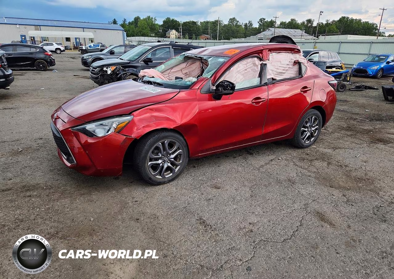 2019 Toyota Yaris Le – zdjęcie 1 z 13