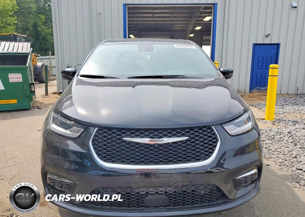 2025 Chrysler Pacifica Hybrid Select VIN:2C4RC1S73SR563633 - 5